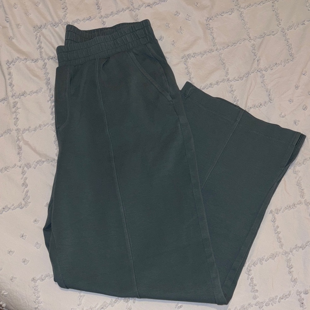 Old Navy Dynamic Fleece Wide Leg Deep Sea Green Sweatpants
